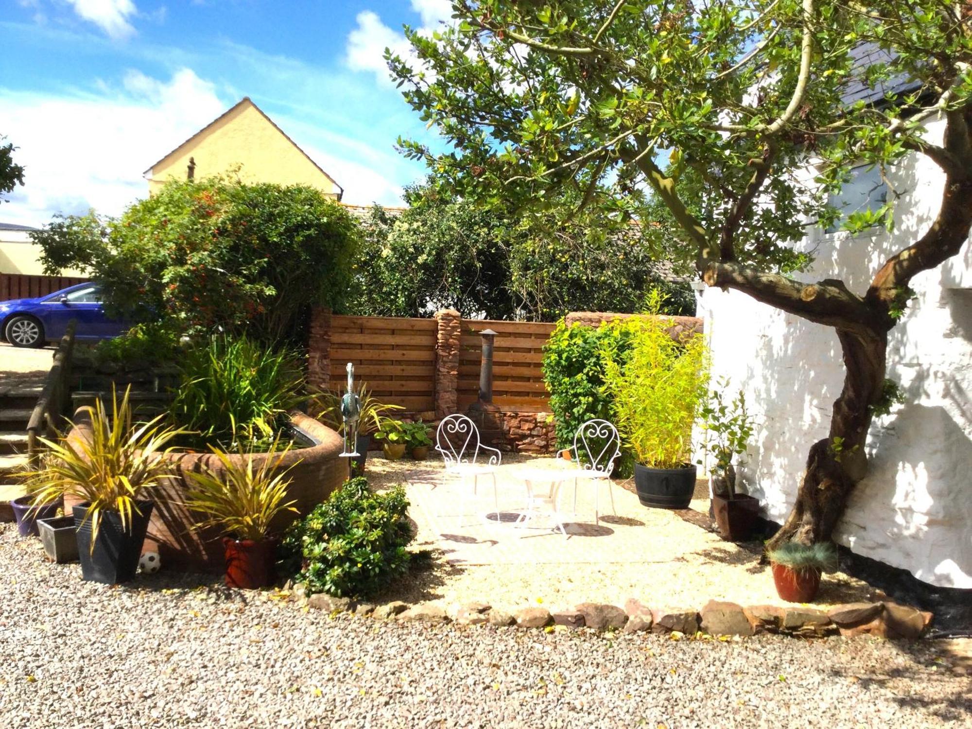 Steps Bed & Breakfast 4*